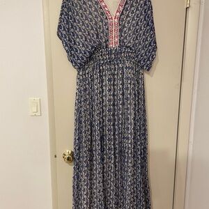 Elegant Blue Patterned Maxi Dress